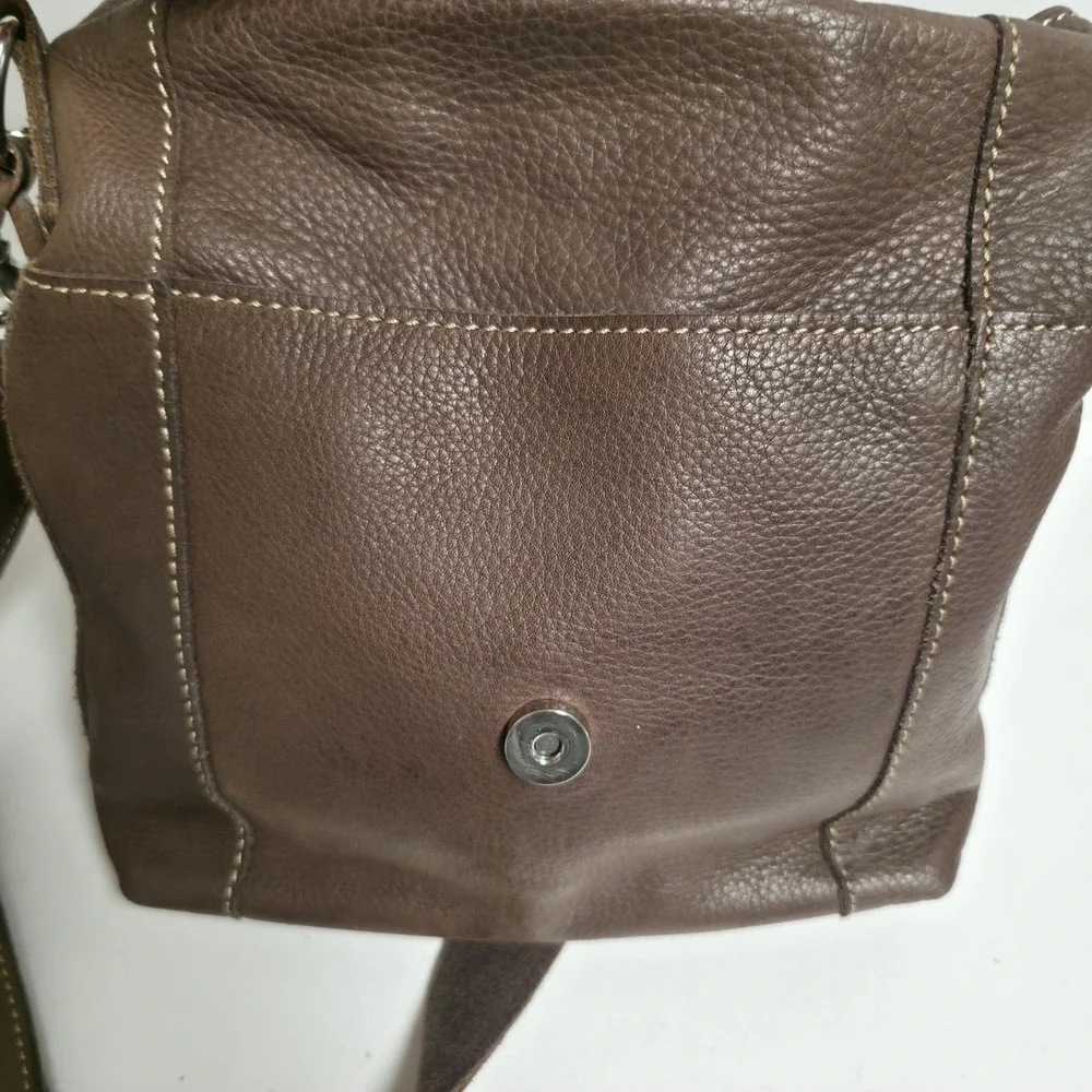 FOSSIL Brown Pebbled Leather Crossbody Messenger Bag Flap Zip Organizer Purse